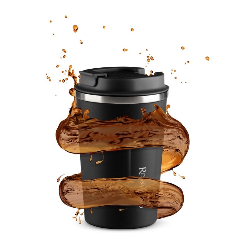 Termo lonček za kavo ali čaj Rosmarino iz kakovostnega nerjavečega jekla z dvojno izolirano steno ohranja tekočino hladno do 8 ur in toplo do 4 ur. Lonček za večkratno uporabo je najboljša alternativa lončkom za enkratno uporabo, ne vsebuje petrokemikalij in BPA, ne pušča umetnega okusa na pijači. Lonček prostornine 350 ml je idealne velikosti za vašo najljubšo kavo, čaj ali drug napitek na poti. Zahvaljujoč pokrovčku, lonček preprečuje polivanje in 100 % tesni. Primeren je za večino avtomobilskih držal za lončke.