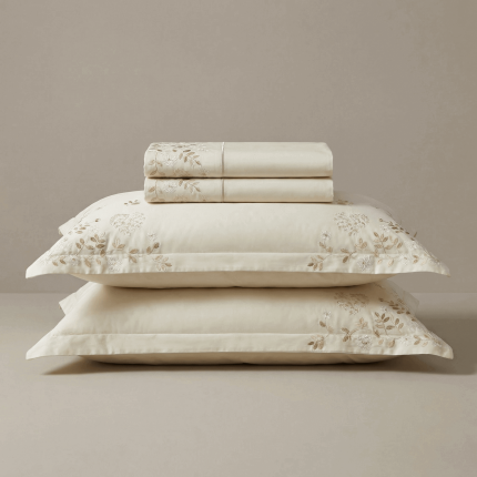 Svilanit PREMIUM vezena bombažno-satenasta posteljnina Sarah-Beige – prestižna kakovost egipčanskega bombaža 