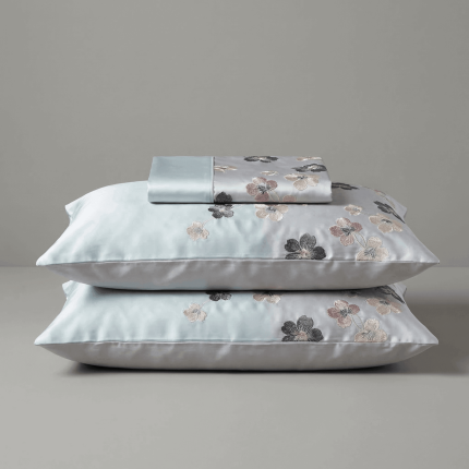 Svilanit PREMIUM vezena bombažno-satenasta posteljnina Elara – prestižna kakovost egipčanskega bombaža