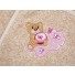 Otroška brisača s kapuco je izdelana iz 100 % bombaža. Najmlajše bo navdušila z vezenim motivom medvedka v roza barvi. V dimenzijah 80 x 80 cm.