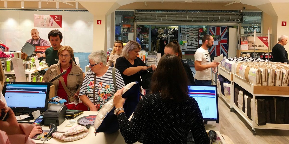 RAZPRODANO: Velika menjava posode STARO za NOVO zamenjala 3000 posod!