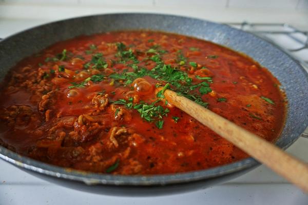 Recept za preprosto bolonjsko omako