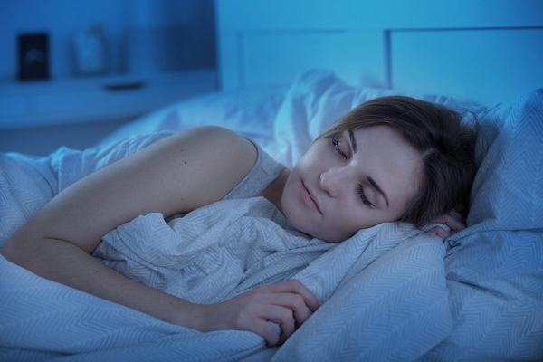 Skrivnosti mirnega spanca: držite se urnika