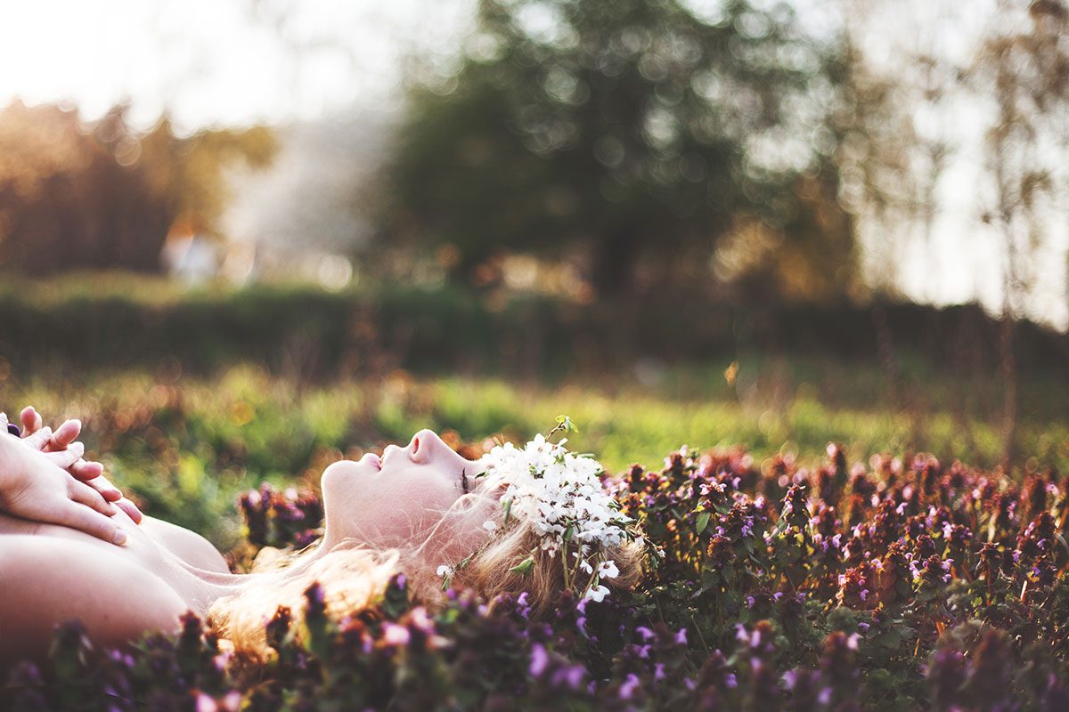 Pomen sanj: kaj pomenijo sanje o rožah