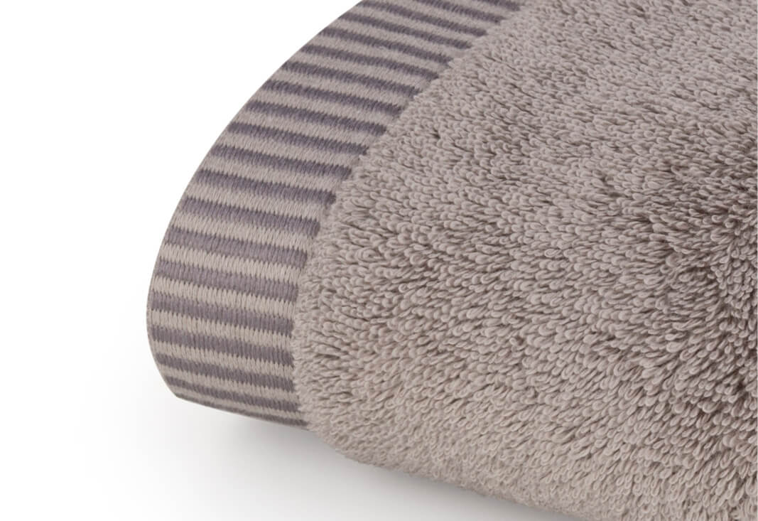 Svilanitova tradicija in inovacije v vsakem vlaknu. 