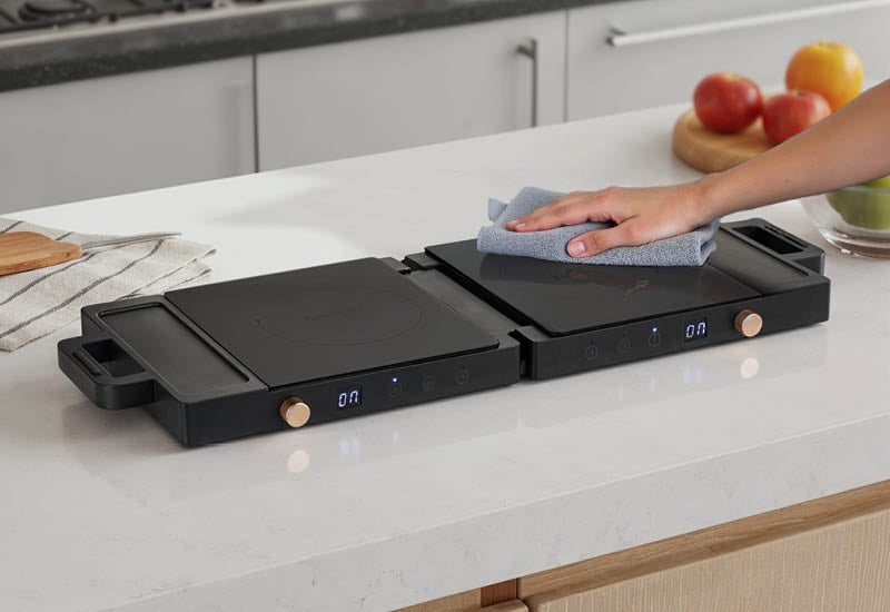 Sodoben dizajn in enostavno čiščenje.